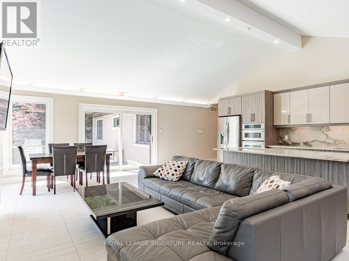 7 Blaine Drive, Toronto, Ontario  M3B 2G3 - Photo 17 - C13118550