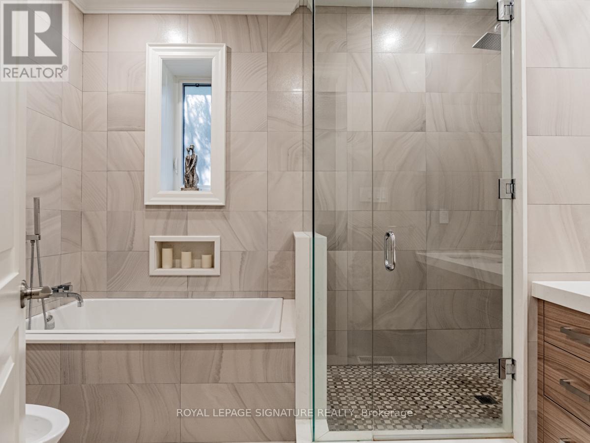 7 Blaine Drive, Toronto, Ontario  M3B 2G3 - Photo 23 - C13118550