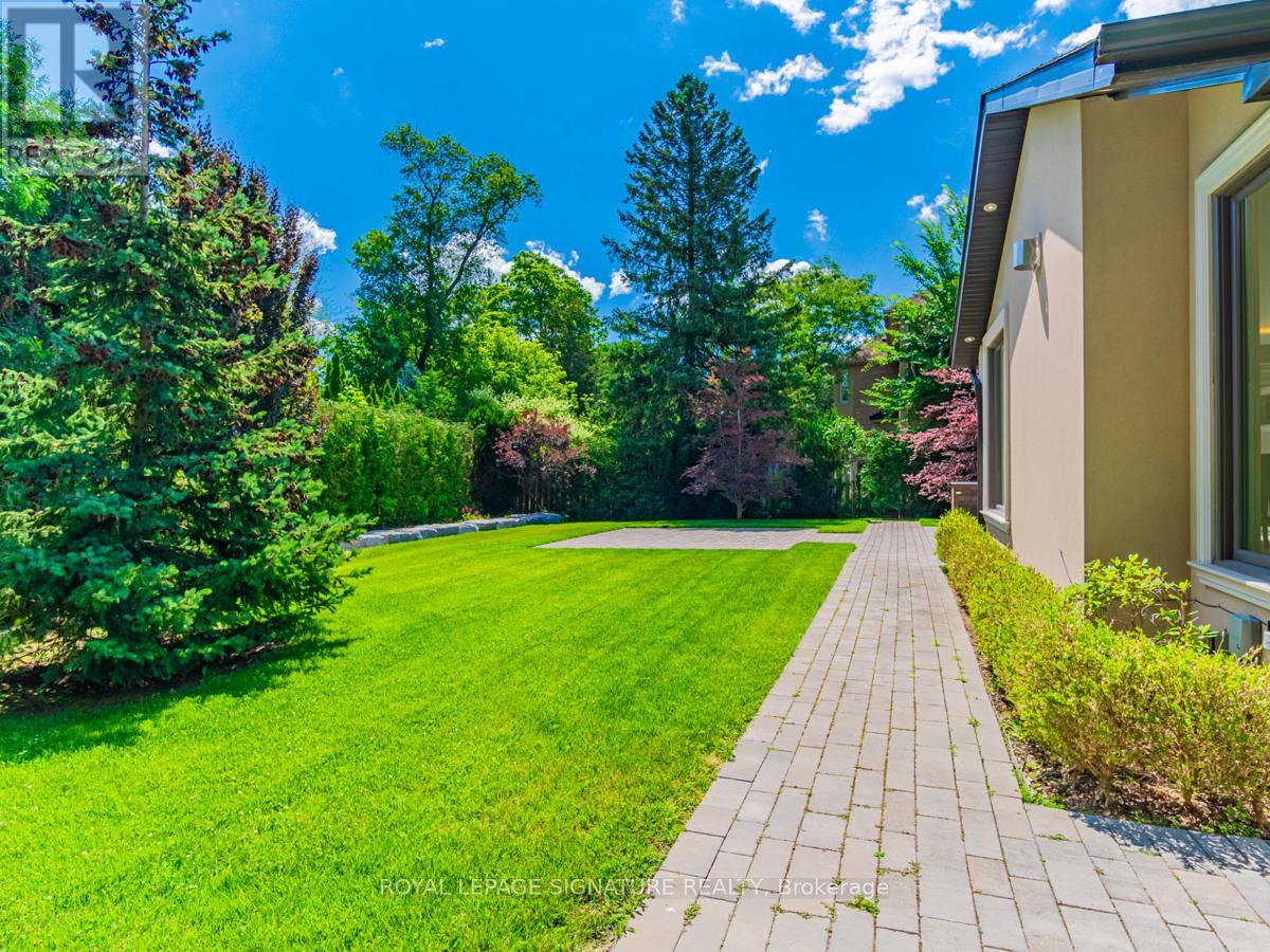 7 Blaine Drive, Toronto, Ontario  M3B 2G3 - Photo 33 - C13118550