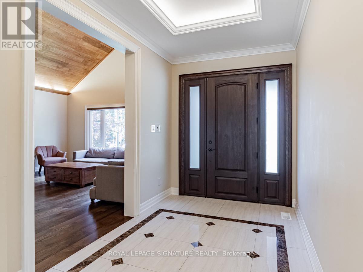 7 Blaine Drive, Toronto, Ontario  M3B 2G3 - Photo 4 - C13118550