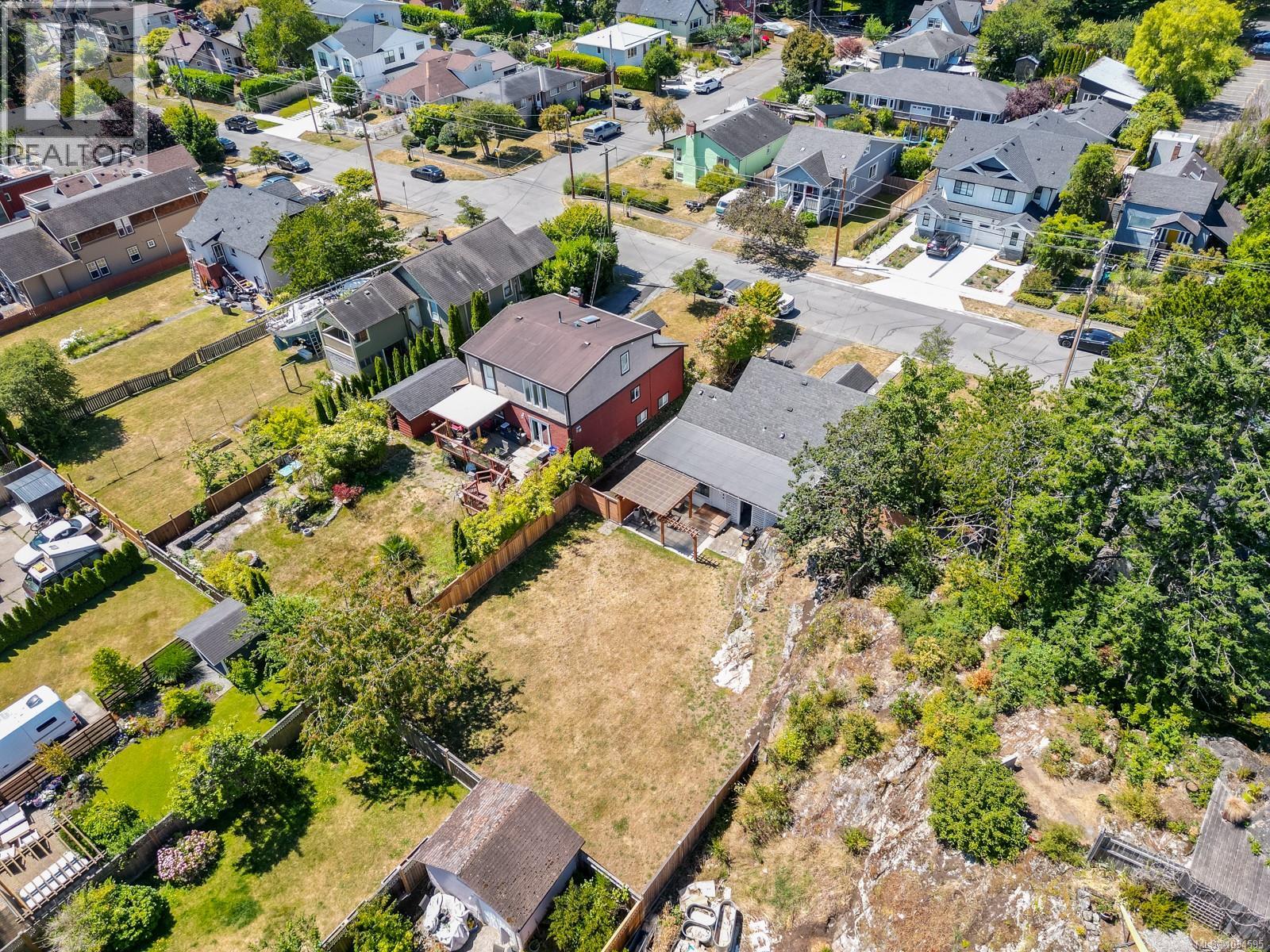 489 Grafton St, Esquimalt, British Columbia  V9A 5E7 - Photo 46 - 1034595