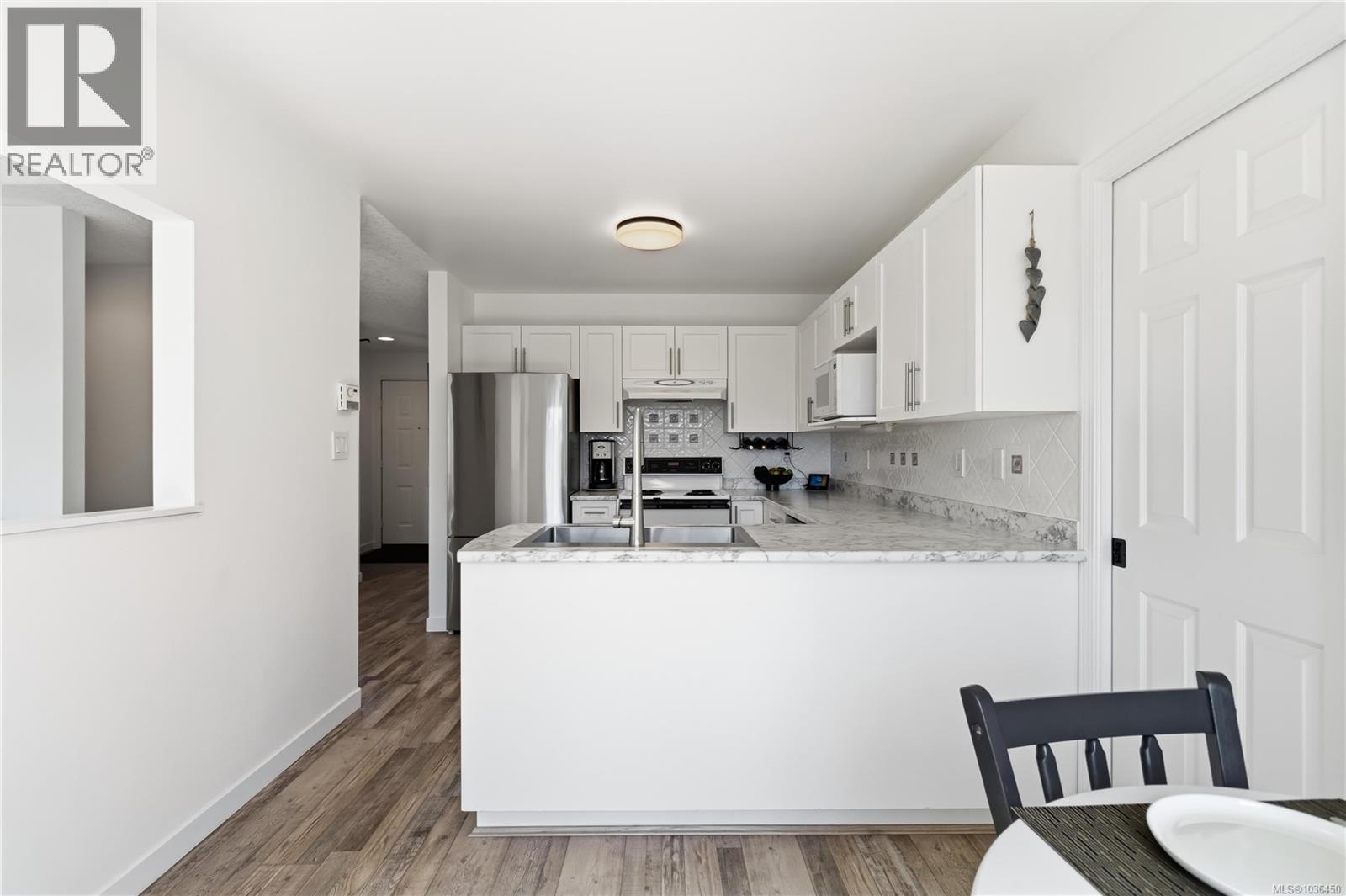 3291 Mary Anne Cres, Colwood, British Columbia  V9C 3M3 - Photo 12 - 1036450