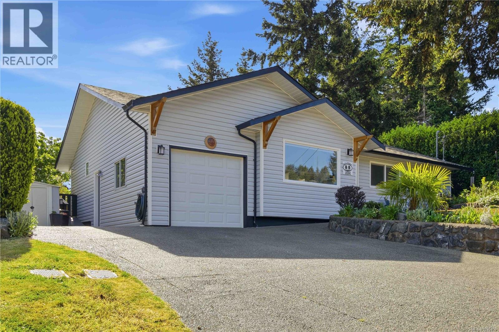 3291 Mary Anne Cres, Colwood, British Columbia  V9C 3M3 - Photo 2 - 1036450
