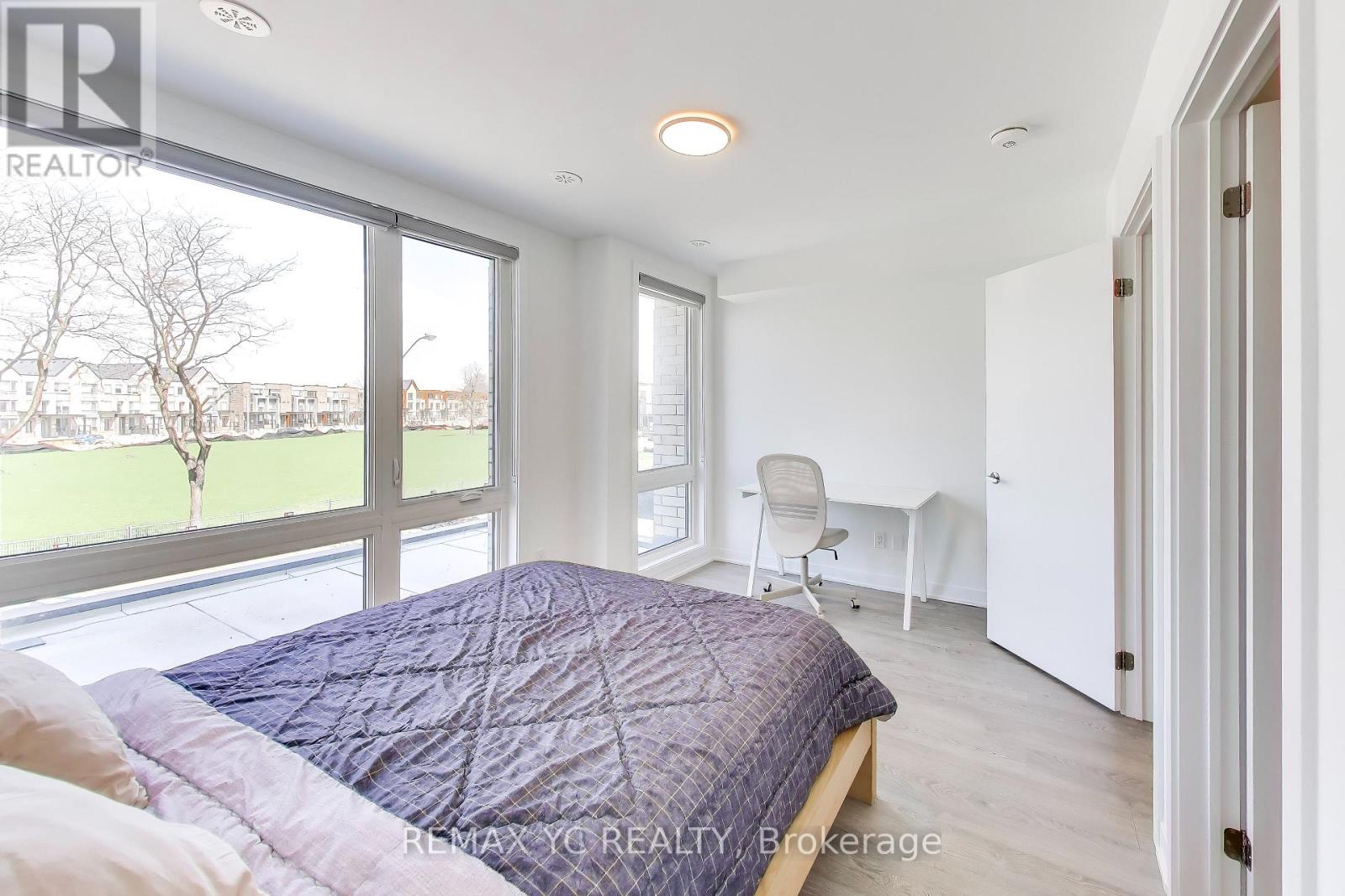18 Deep Roots Terrace, Toronto, Ontario  M6A 0G1 - Photo 11 - C13113942