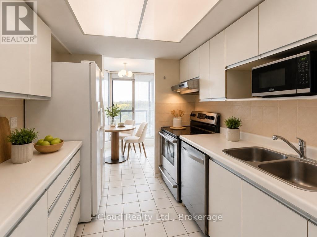 901 - 30 Holly Street, Toronto, Ontario  M4S 3C2 - Photo 13 - C13116850