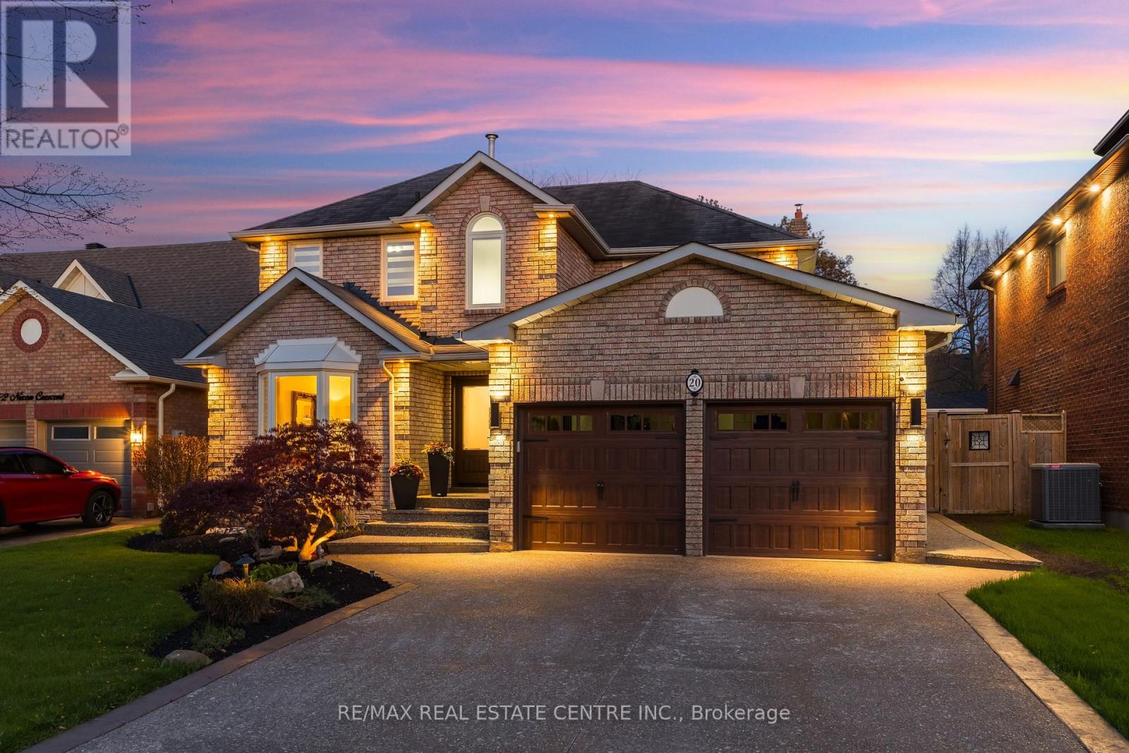 20 Nixon Crescent, Halton Hills, Ontario  L7G 5K2 - Photo 3 - W13116514