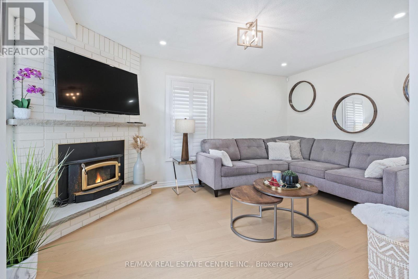 20 Nixon Crescent, Halton Hills, Ontario  L7G 5K2 - Photo 9 - W13116514