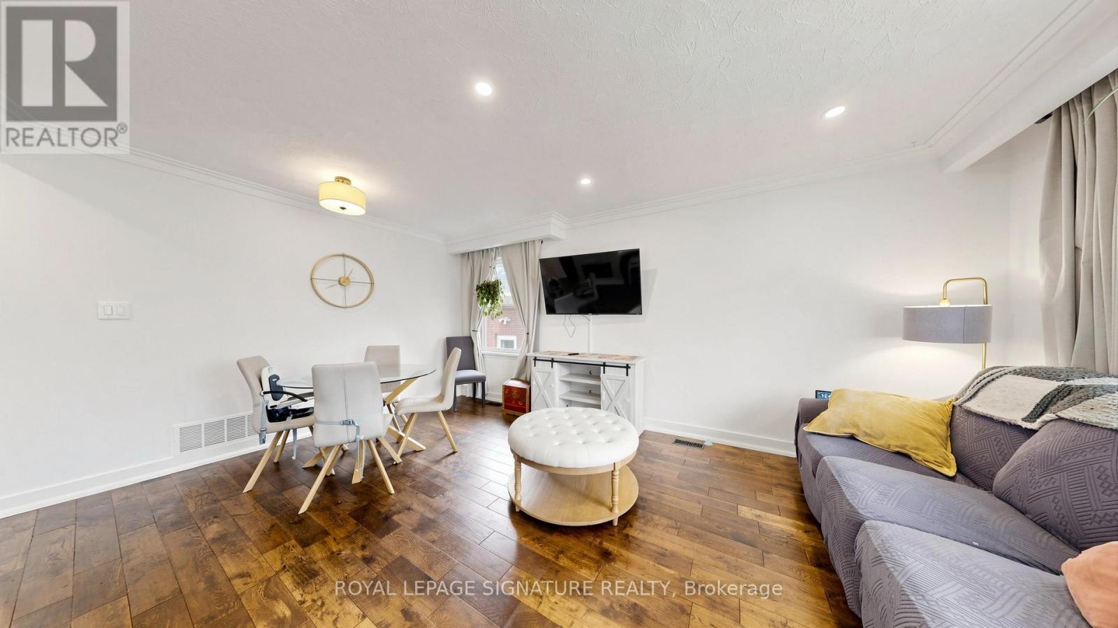 33 Neapolitan Drive, Toronto, Ontario  M1P 4B2 - Photo 6 - E13118572