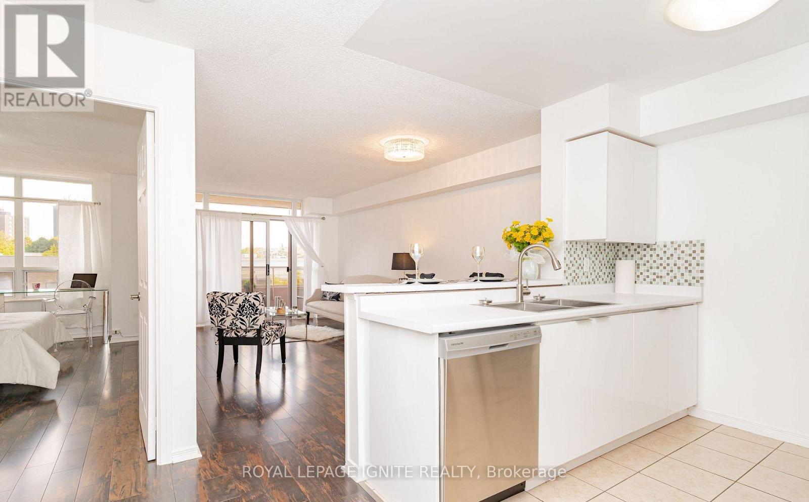 203 - 3650 Kingston Road, Toronto, Ontario  M1M 3X9 - Photo 11 - E13118590
