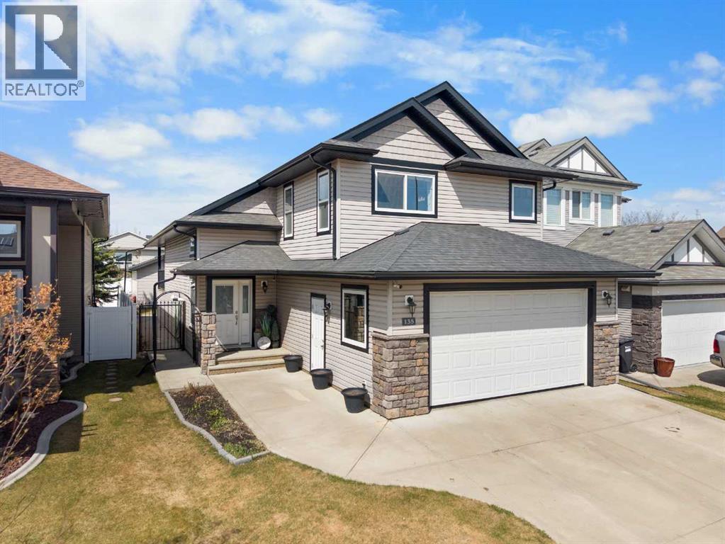 135 Stephenson Crescent, Red Deer, Alberta  T4R 0L6 - Photo 1 - A2310264