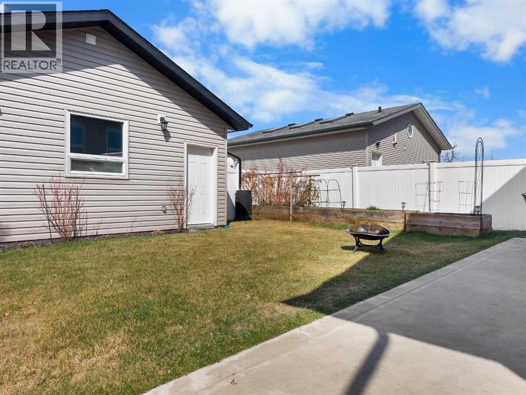 135 Stephenson Crescent, Red Deer, Alberta  T4R 0L6 - Photo 2 - A2310264