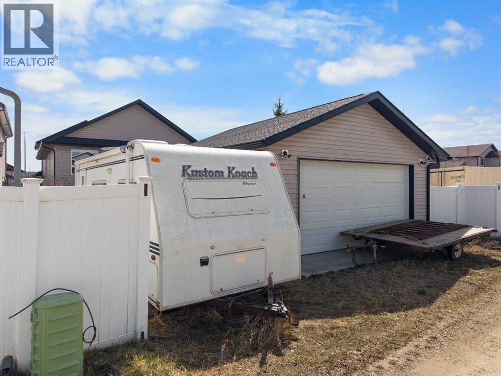 135 Stephenson Crescent, Red Deer, Alberta  T4R 0L6 - Photo 30 - A2310264