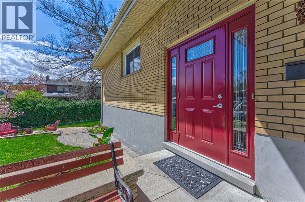 119 Trafalgar Avenue, Kitchener, Ontario  N2A 1Z5 - Photo 3 - 40829374