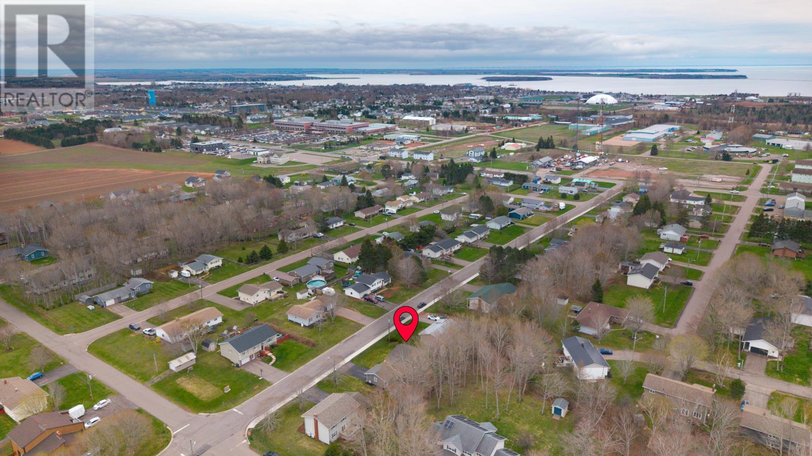 86 Macdougall Drive, Summerside, Prince Edward Island  C1N 5E5 - Photo 3 - 202610632