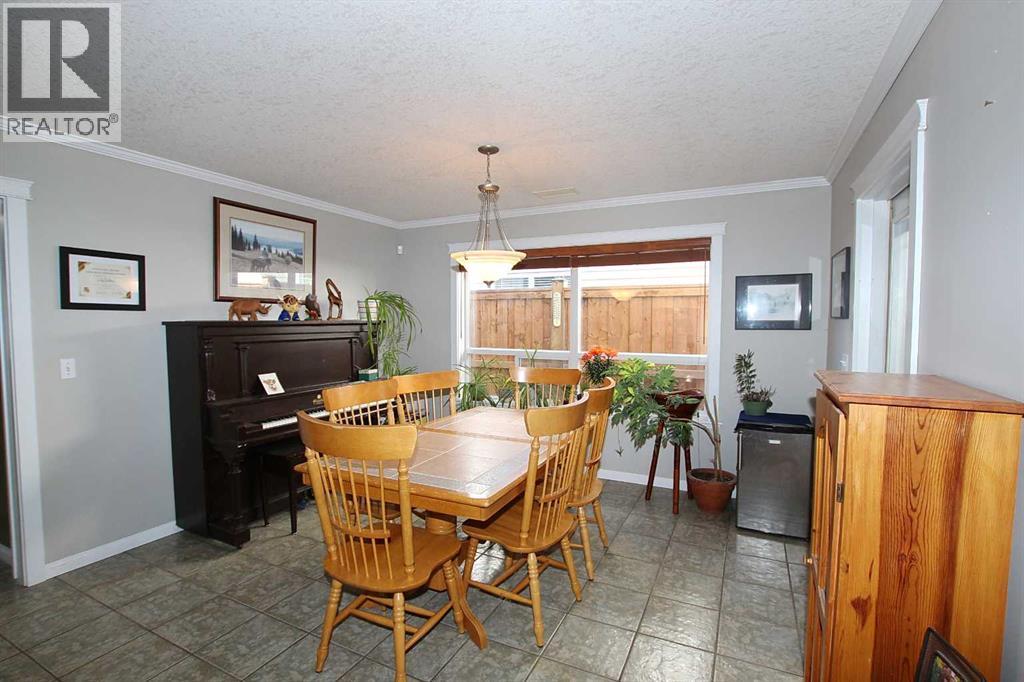 5016 34 Street, Sylvan Lake, Alberta  T4S 1B1 - Photo 5 - A2310576