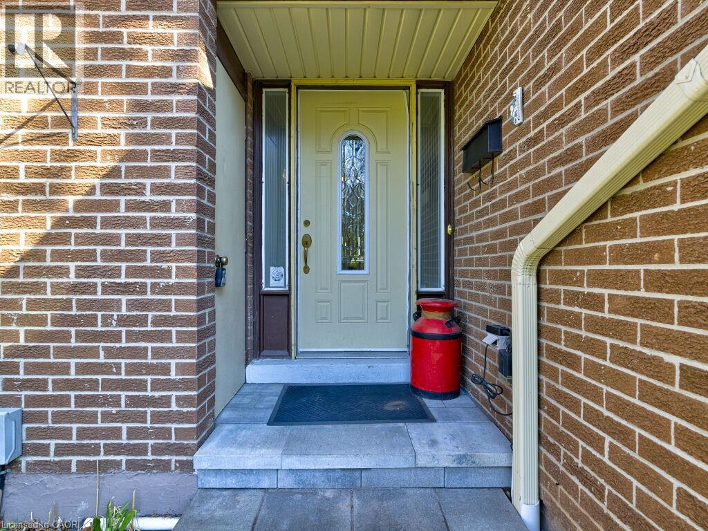 1572 Newlands Crescent Unit# 69, Burlington, Ontario  L7M 1V6 - Photo 4 - 40829026
