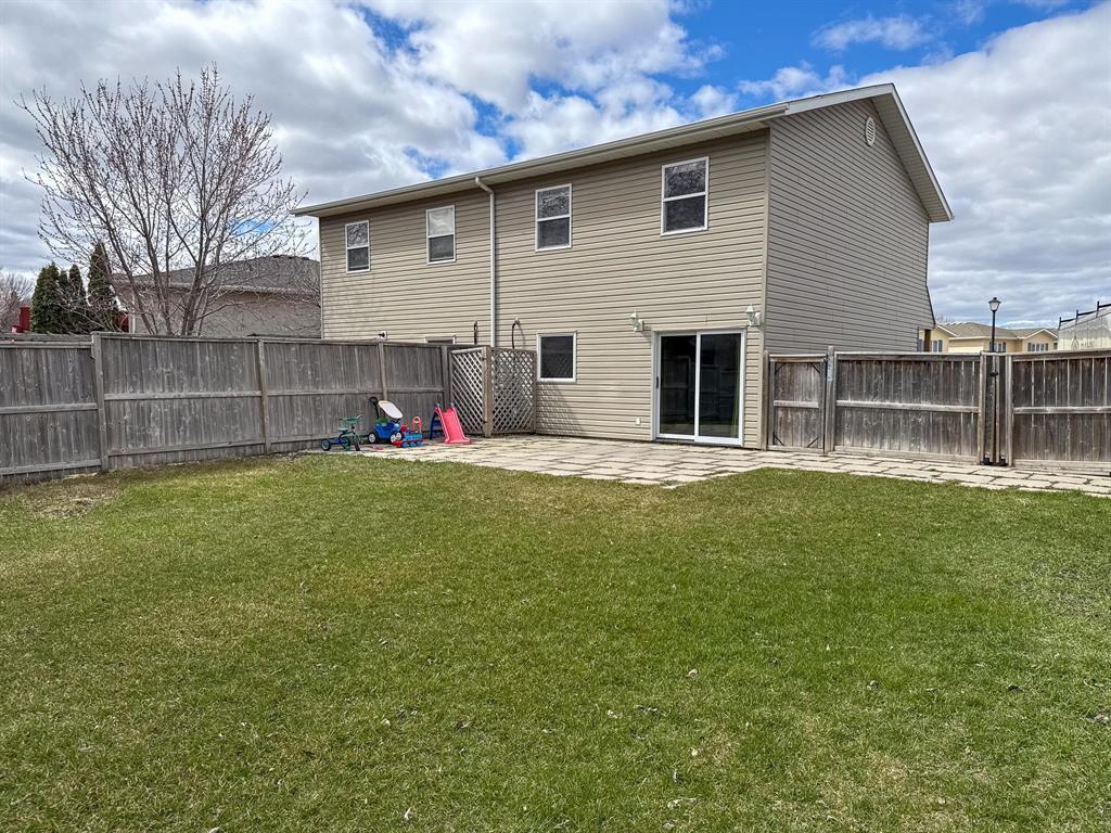 17 Fairmont Crescent, Steinbach, Manitoba  R5G 0A1 - Photo 27 - 202610108