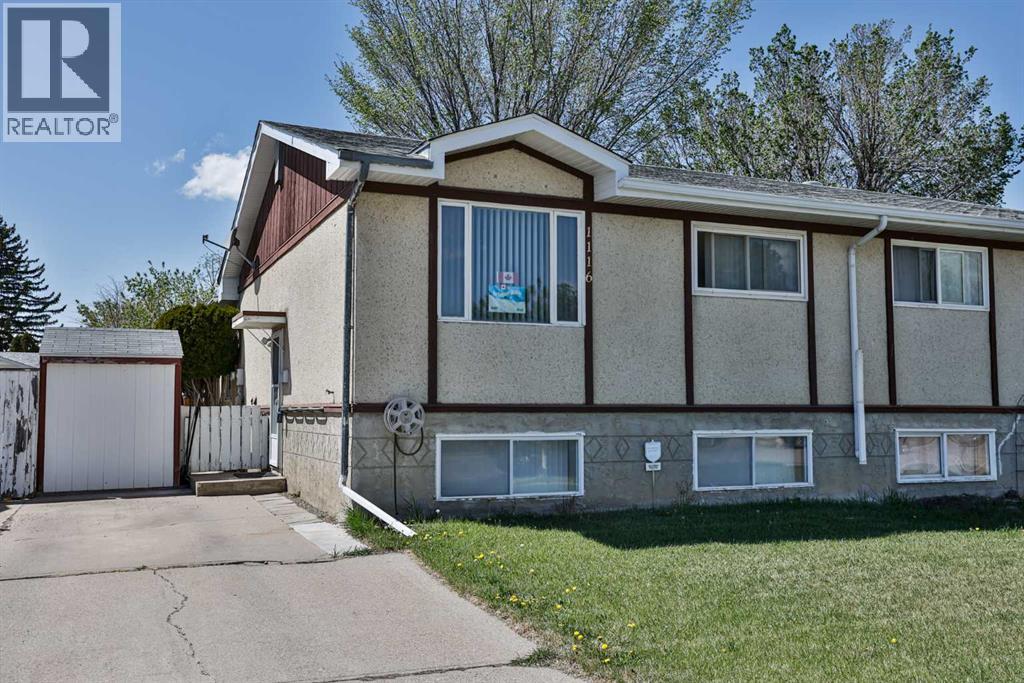 1116 6 Street N, Lethbridge, Alberta  T1H 1Y4 - Photo 1 - A2310549