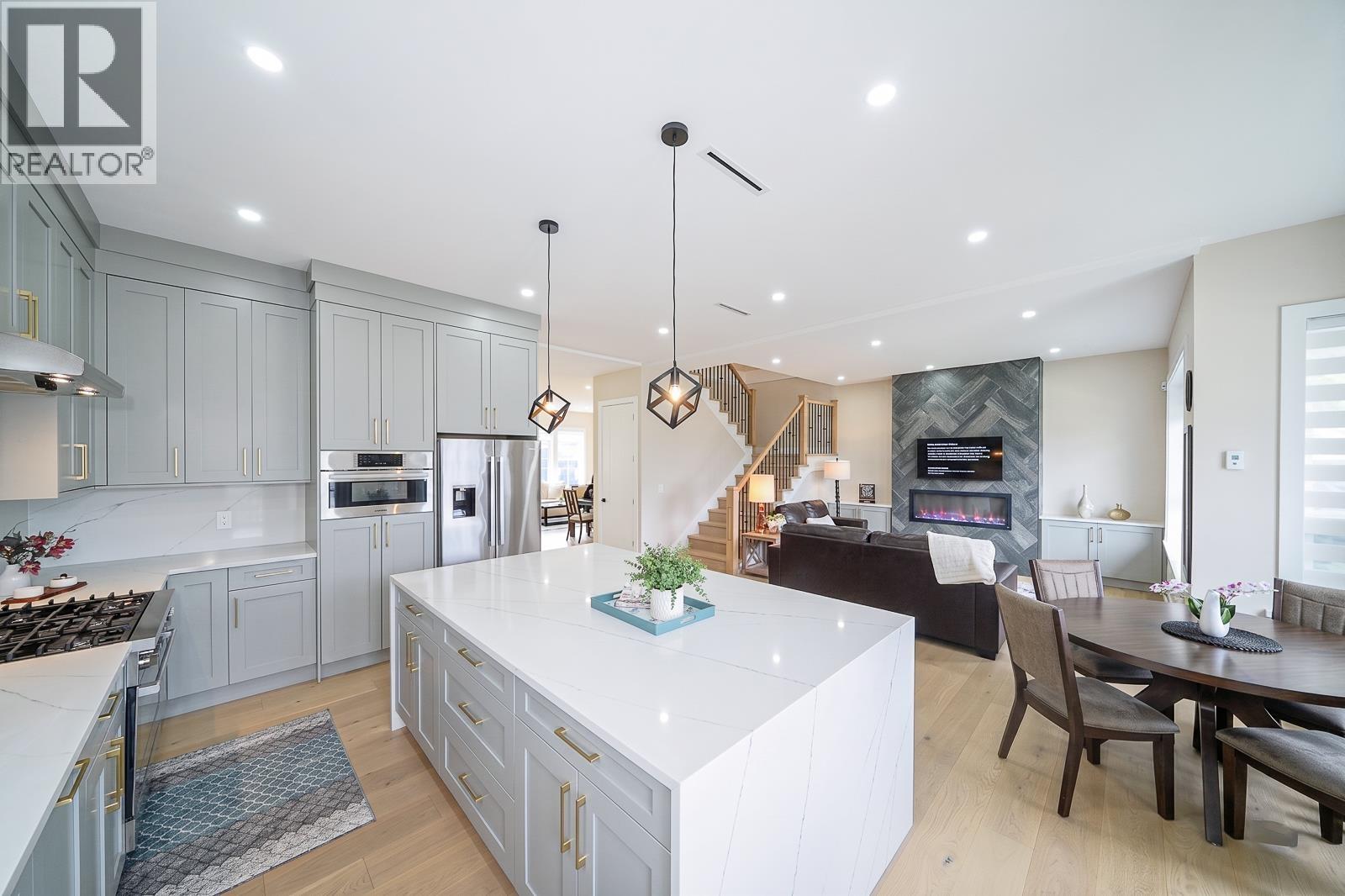4643 Bond Street, Burnaby, British Columbia  V5H 1G7 - Photo 9 - R3122659