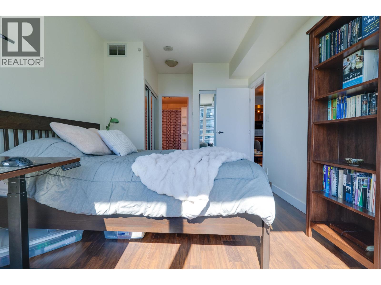 508 168 East Esplanade, North Vancouver, British Columbia  V7L 4X8 - Photo 10 - R3122095