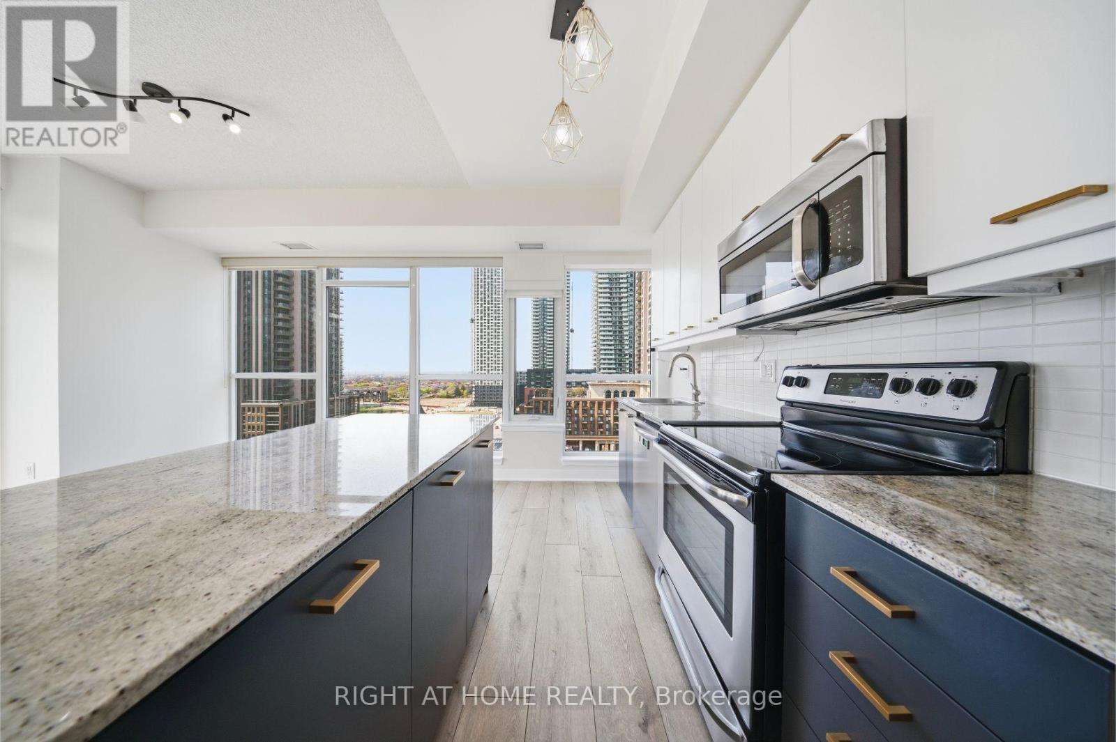 1105 - 365 Prince Of Wales Drive, Mississauga, Ontario  L5B 0G6 - Photo 15 - W13118516