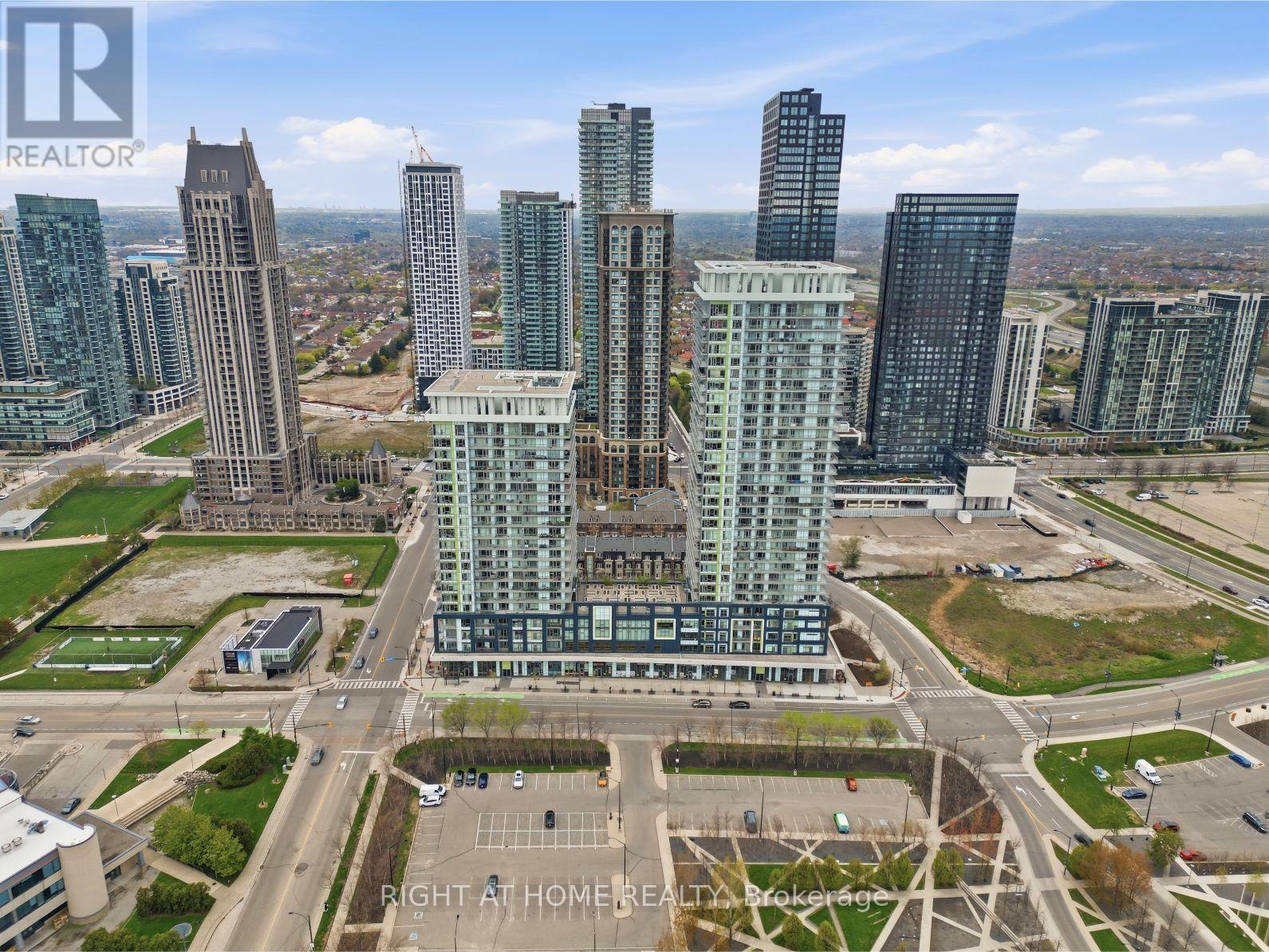 1105 - 365 Prince Of Wales Drive, Mississauga, Ontario  L5B 0G6 - Photo 2 - W13118516