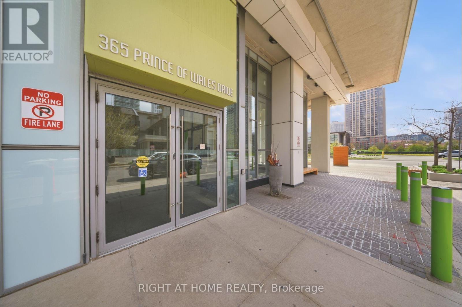 1105 - 365 Prince Of Wales Drive, Mississauga, Ontario  L5B 0G6 - Photo 5 - W13118516
