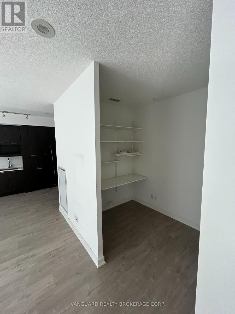 513 - 30 Nelson Street, Toronto, Ontario  M5V 0H5 - Photo 5 - C12820456