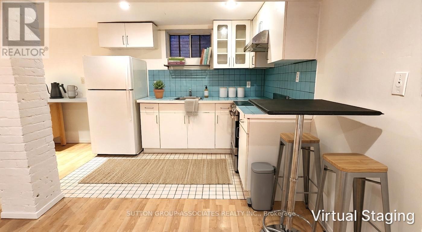 Bsmt - 360 Sorauren Avenue, Toronto, Ontario  M6R 2H1 - Photo 10 - W13118526