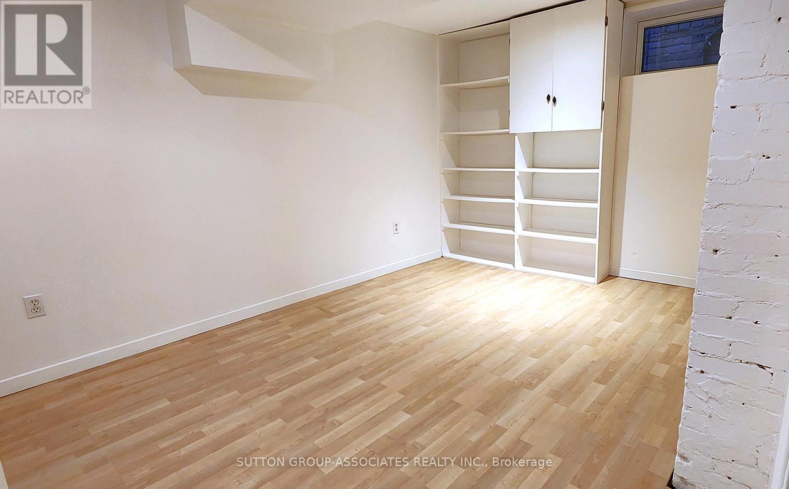 Bsmt - 360 Sorauren Avenue, Toronto, Ontario  M6R 2H1 - Photo 14 - W13118526