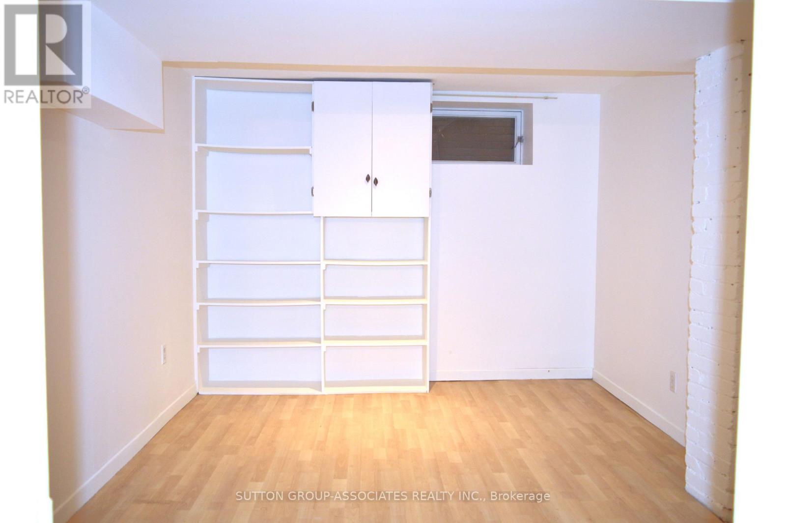 Bsmt - 360 Sorauren Avenue, Toronto, Ontario  M6R 2H1 - Photo 15 - W13118526