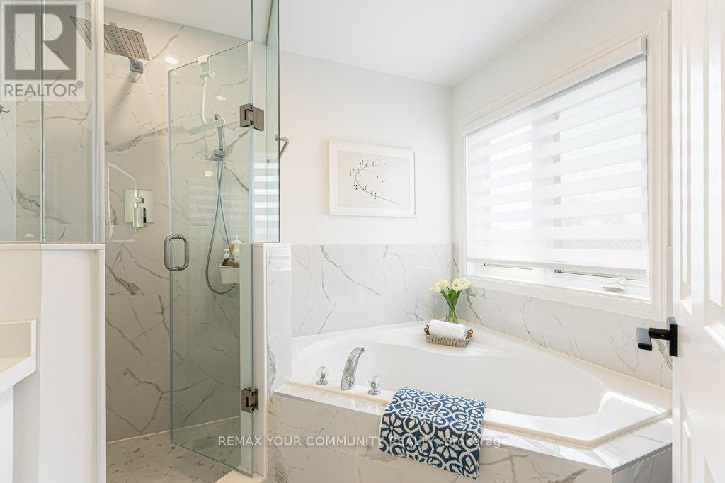 35 Laurelbank Crescent, Georgina, Ontario  L4P 4H7 - Photo 17 - N13118542