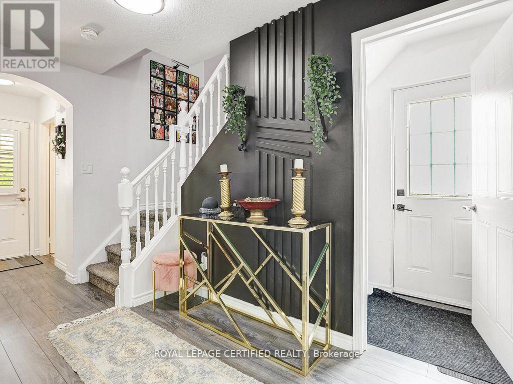 209 Briarmeadow Drive, Kitchener, Ontario  N2A 4C5 - Photo 9 - X13118536