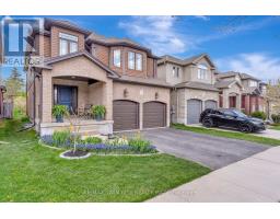 82 MAPLECREST DRIVE, Woolwich, Ontario