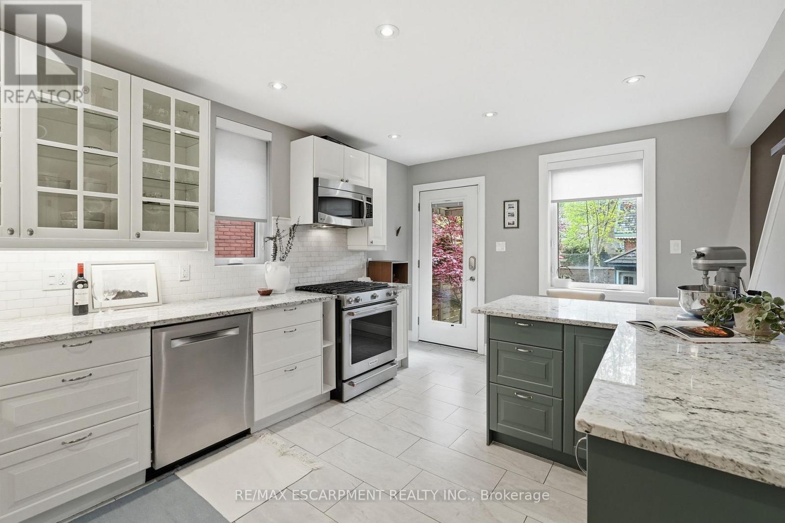 141 Markland Street, Hamilton, Ontario  L8P 2K3 - Photo 14 - X13118558