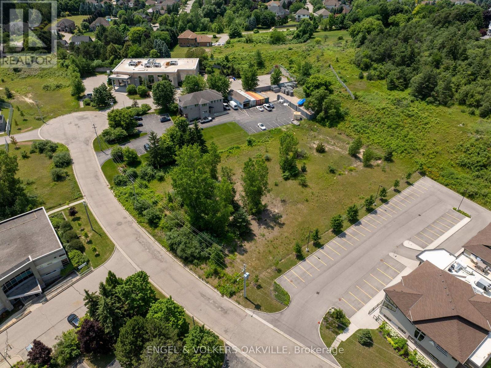 18 EXECUTIVE PLACE, Kitchener, Ontario