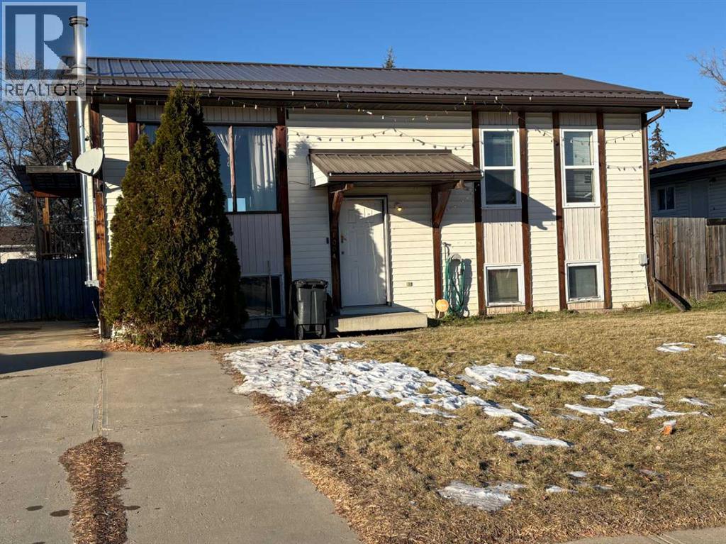 1004 12 Street, Slave Lake, Alberta  T0G 2A3 - Photo 1 - A2271921