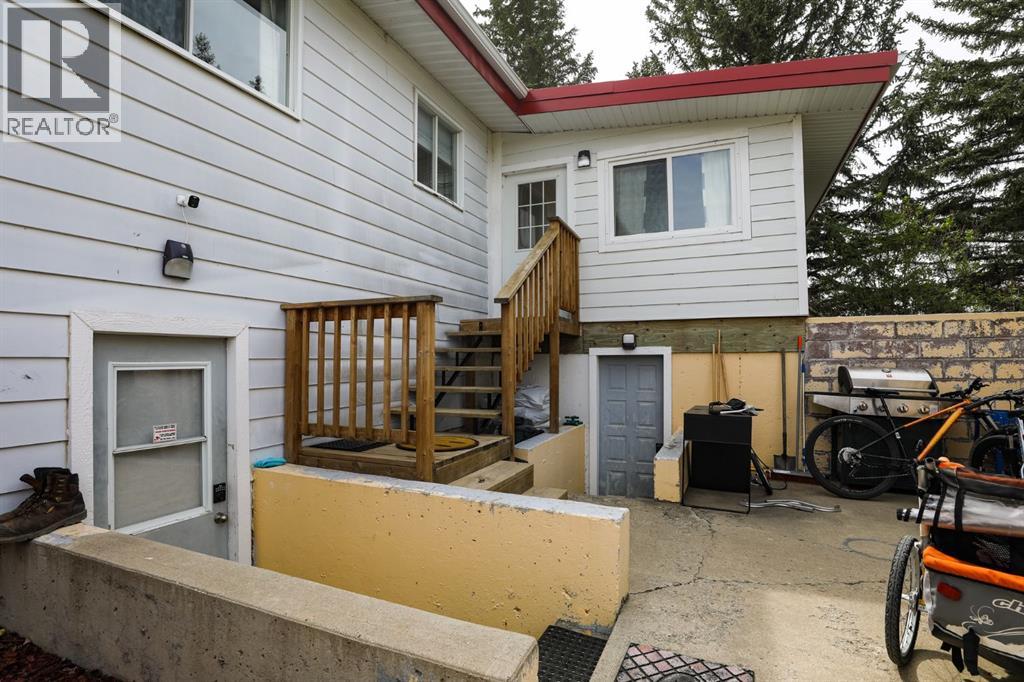 264 S 3 Street W, Magrath, Alberta  T0K 1J0 - Photo 19 - A2309839