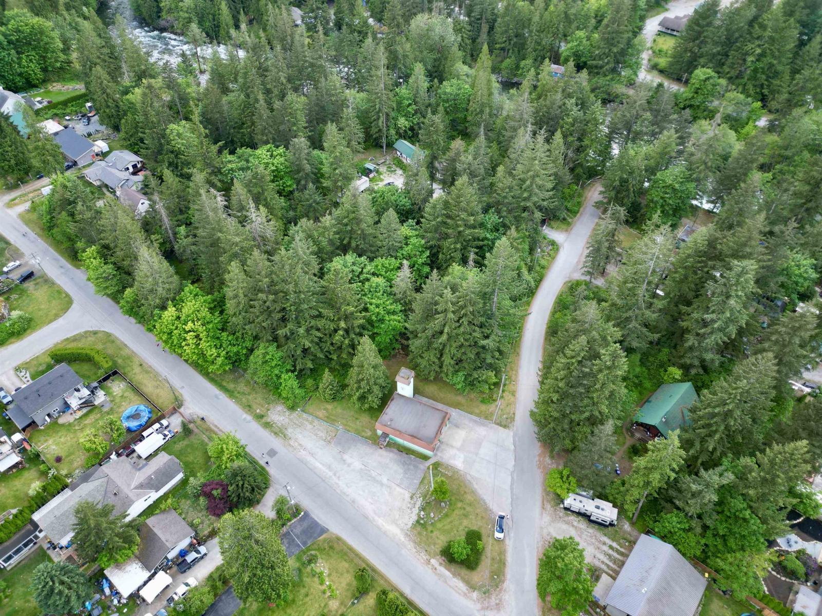 63560 Old Yale Road, Hope, Hope, British Columbia  V0X 1L2 - Photo 5 - R3122137