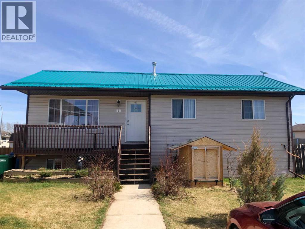 3 Boyer Close, High Level, Alberta  T0H 1Z0 - Photo 1 - A2293127