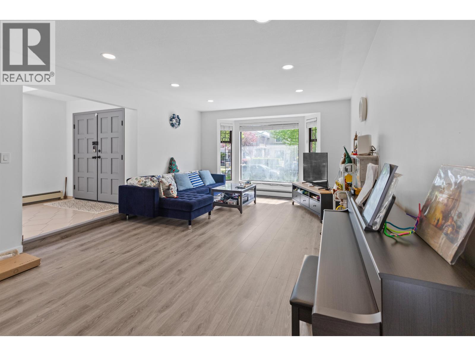189 W 46th Avenue, Vancouver, British Columbia  V5Y 2X1 - Photo 3 - R3122059