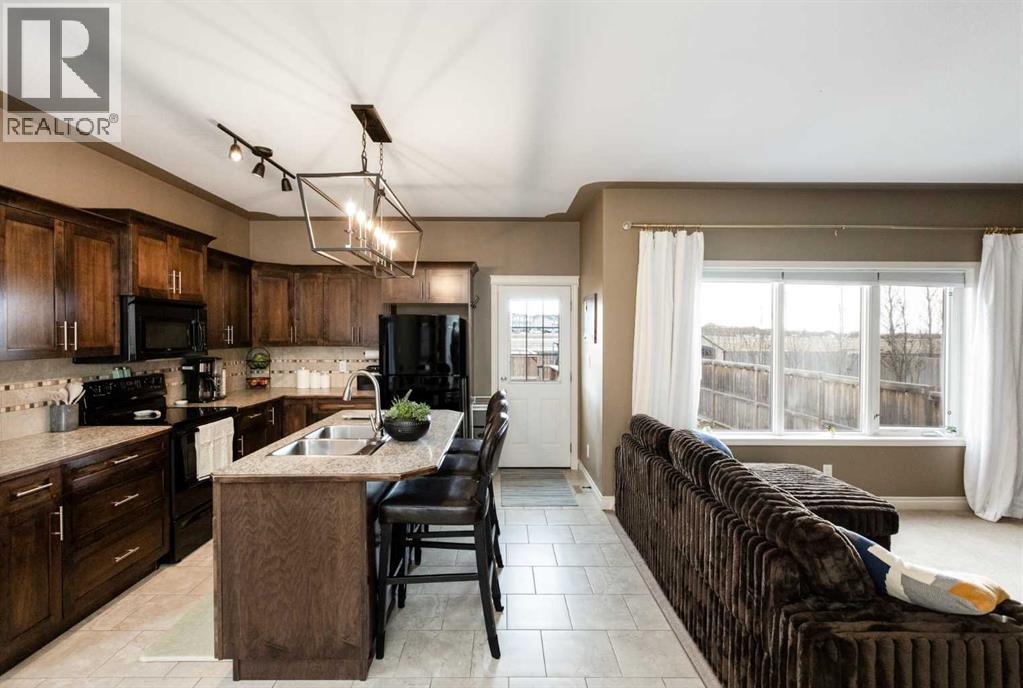 67 Bowman Circle, Sylvan Lake, Alberta  T4S 0H9 - Photo 6 - A2302902