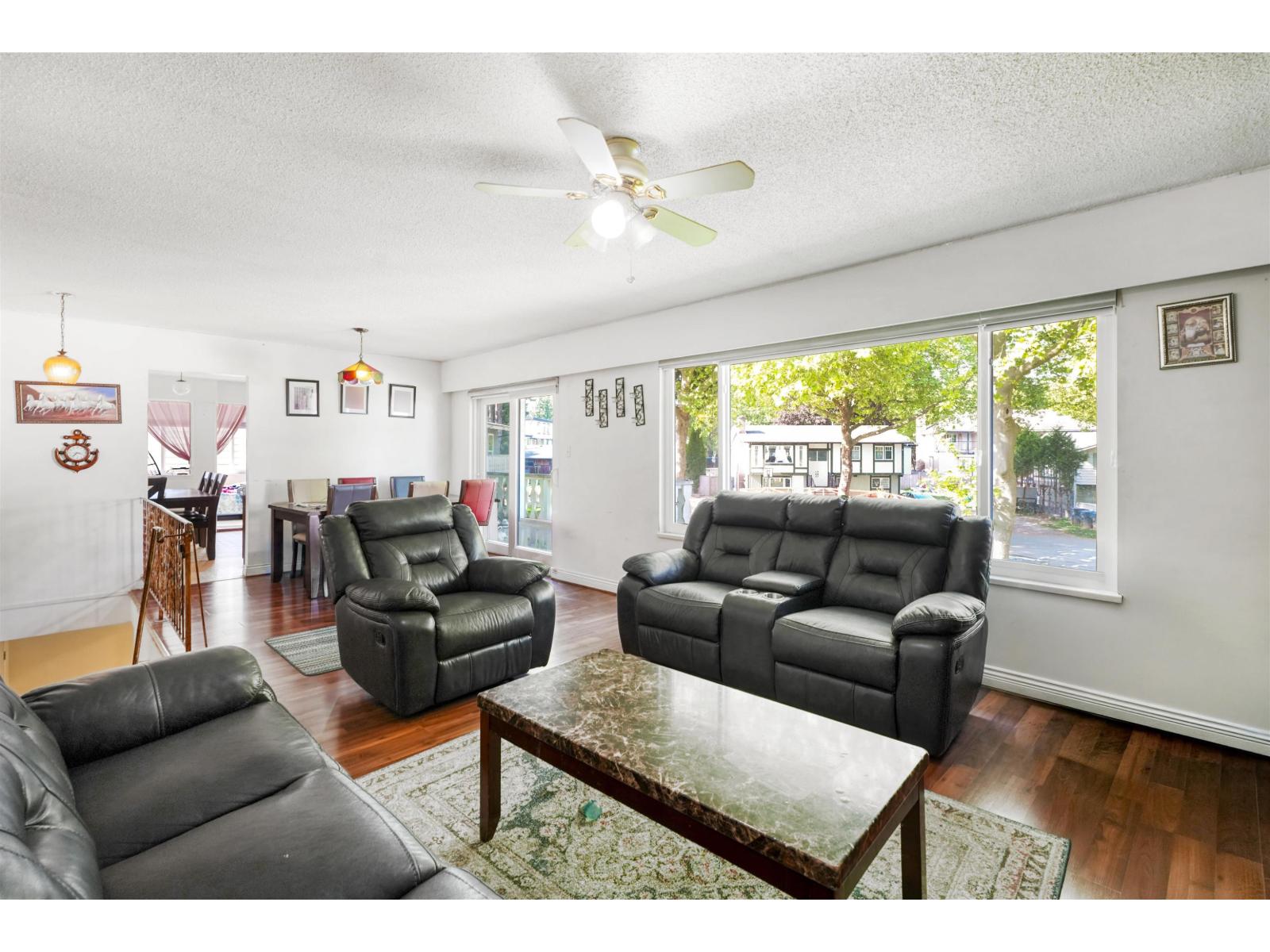 13312 Sutton Place, Surrey, British Columbia  V3V 6P8 - Photo 4 - R3122212