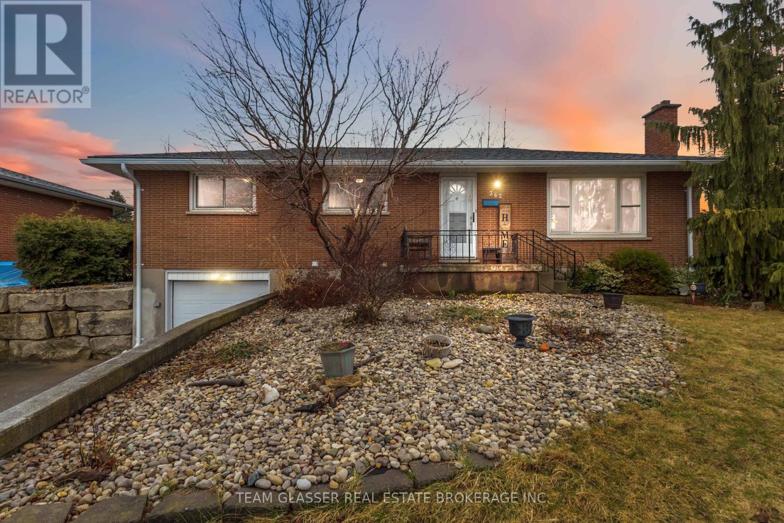 362 Chippendale Crescent, London South, Ontario  N5Z 3G2 - Photo 1 - X13118678