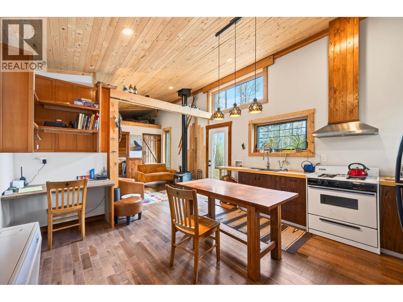 2487 Seward Rd, Golden, British Columbia  V0A 1H1 - Photo 63 - 10385861