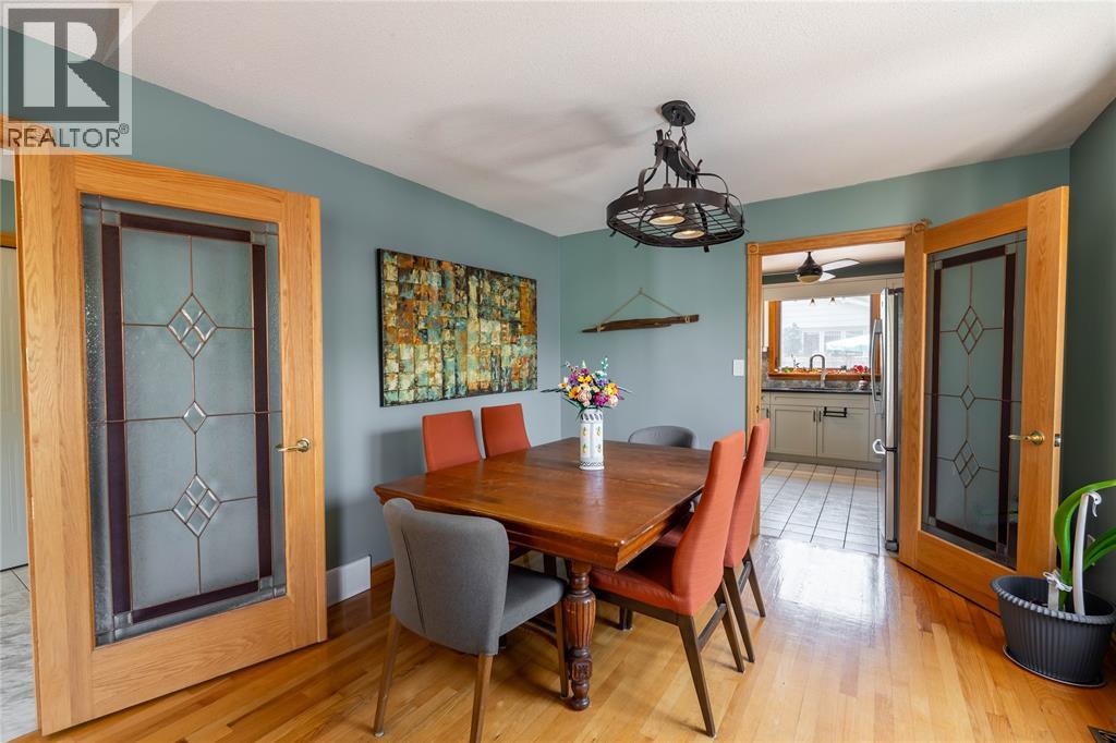601 Lakeshore Road, Sarnia, Ontario  N7V 2S8 - Photo 6 - 25028948