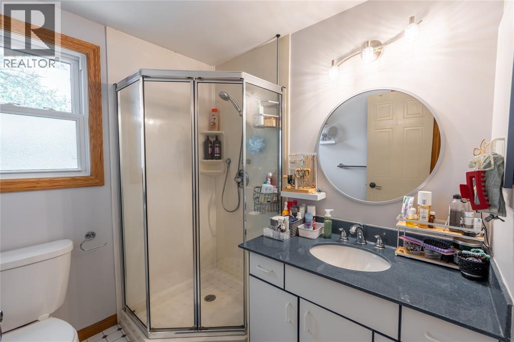 601 Lakeshore Road, Sarnia, Ontario  N7V 2S8 - Photo 21 - 25028948