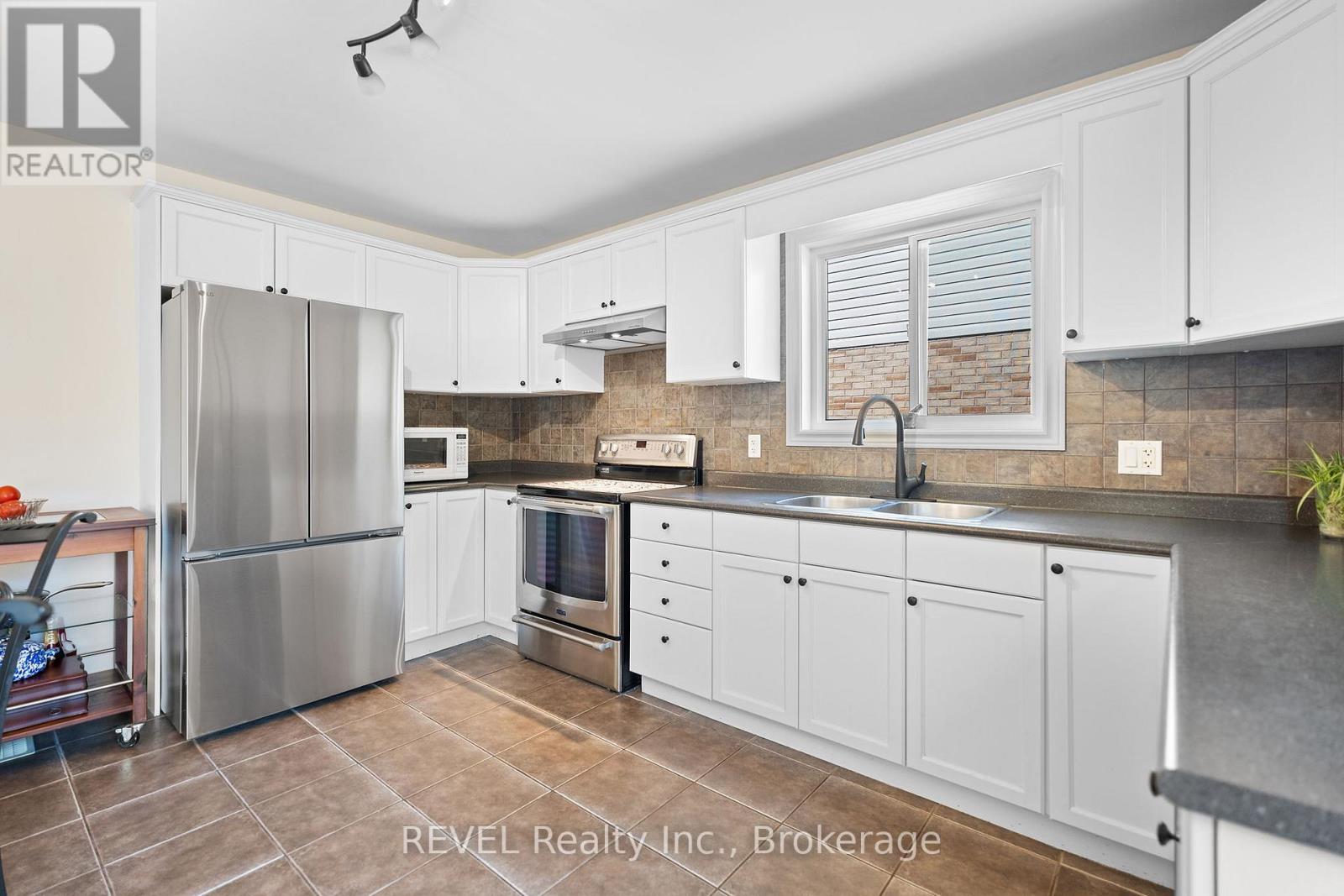 99 Loretta Drive, Niagara-On-The-Lake, Ontario  L0S 1T0 - Photo 10 - X13118702