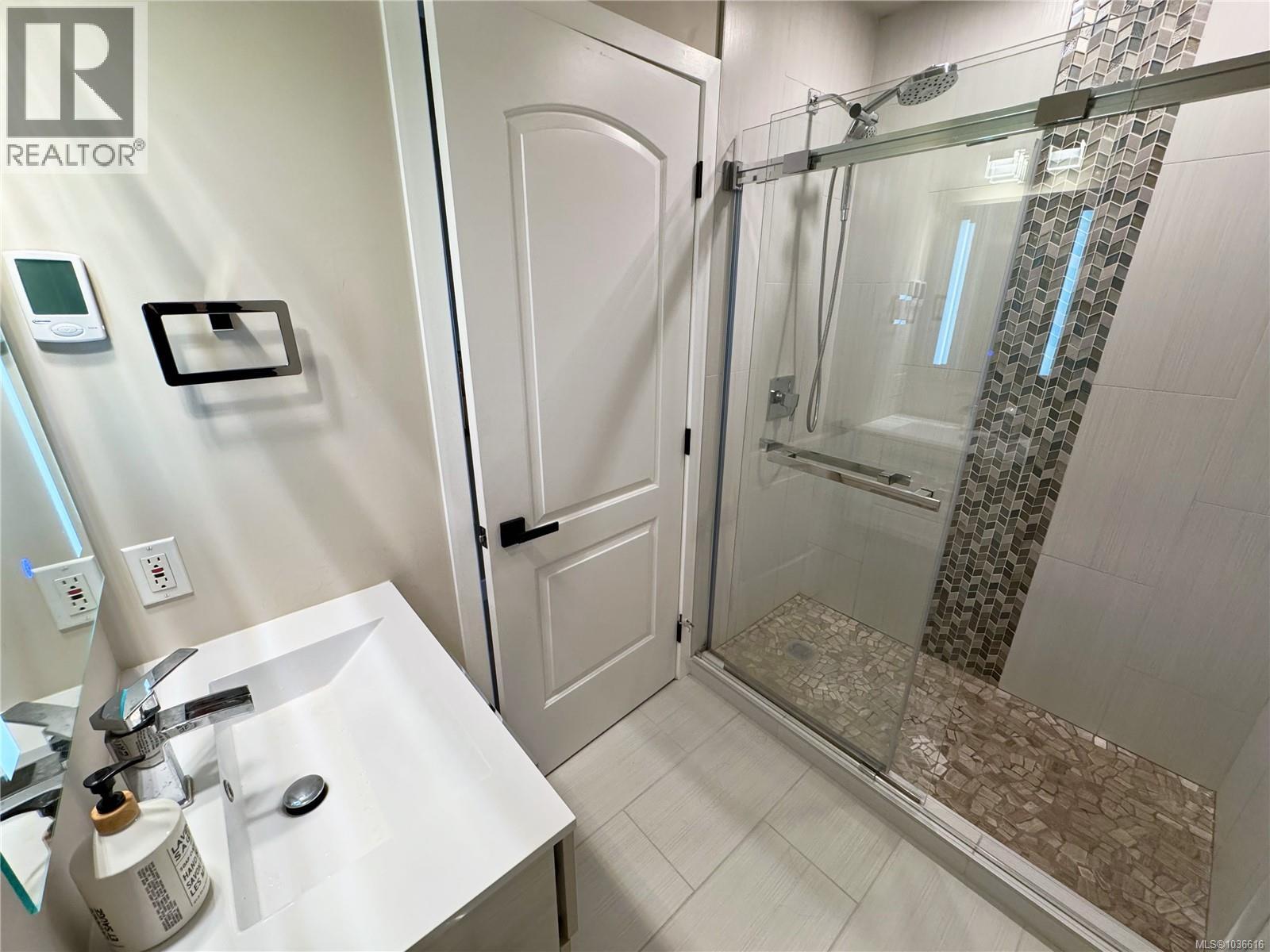 2596 Crystalview Dr, Langford, British Columbia  V9B 6M9 - Photo 8 - 1036616