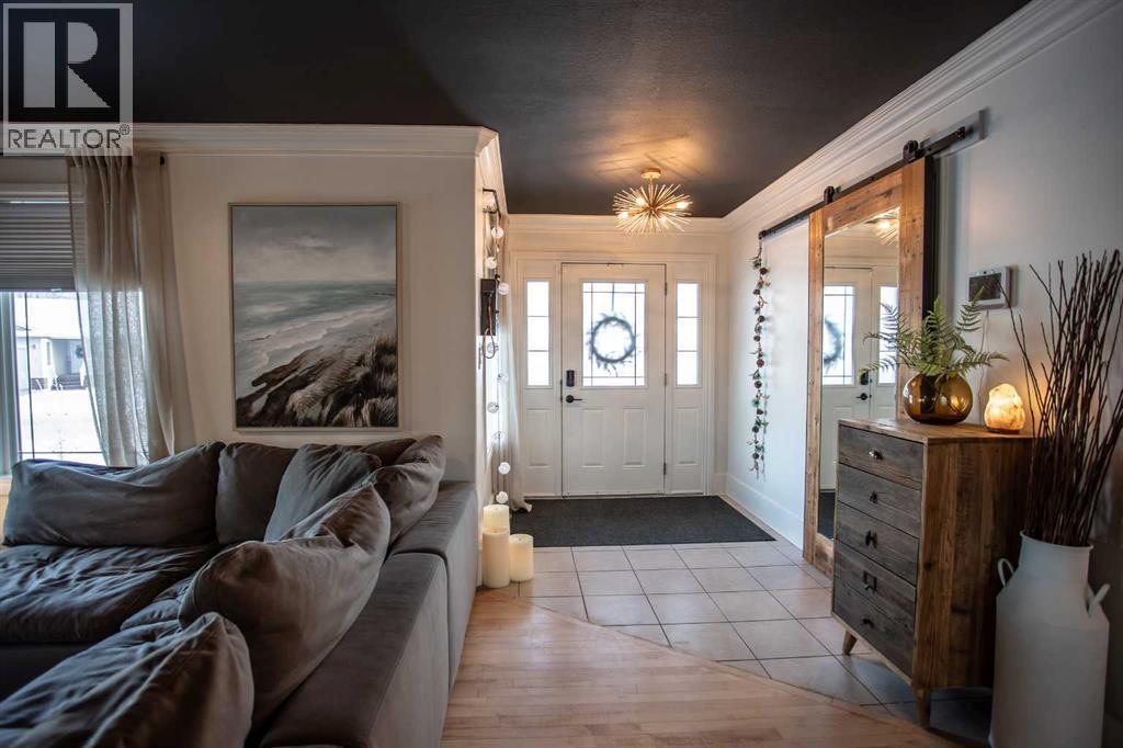 4 Black Spruce Drive, High Level, Alberta  T0H 1Z0 - Photo 4 - A2273004